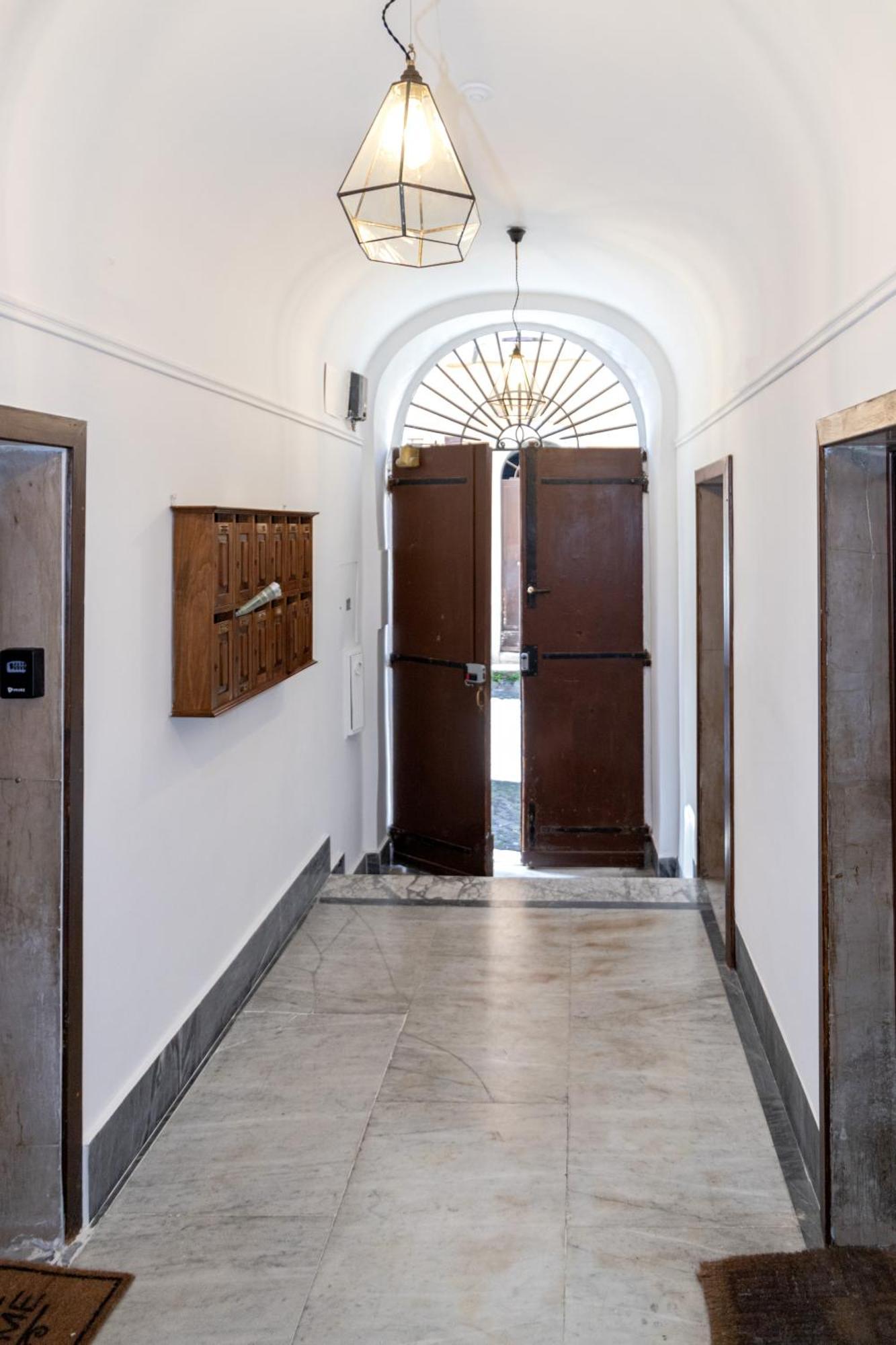 Apartment Dimora Quattro Cantoni - Rione Monti *